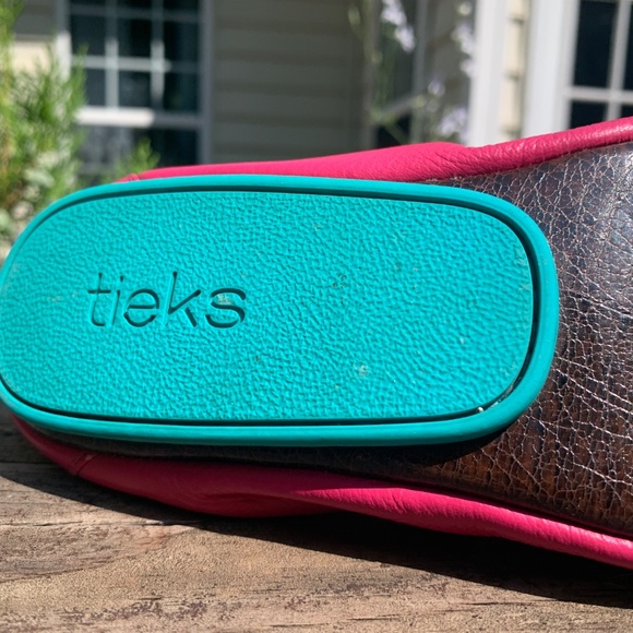 Fuchsia Hot Pink leather Tieks size 8 classic teal bottoms, - Picture 11 of 15